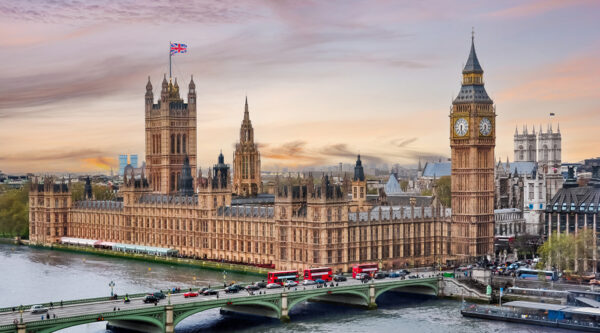 Landscape photo of London, including the Big Ben and the London Bridge